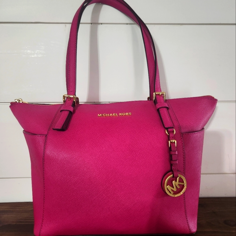 Michael Kors Fuschia Mid-sized Handbag (only used twice)
